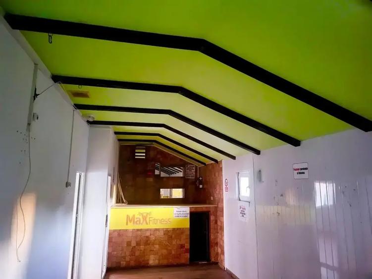 Spațiu comercial, de 500 mp, în Central