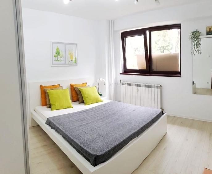 Apartament cu 2 camere semidecomandat, mobilat în Panduri