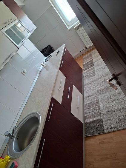 Inchiriez apartament fagaras - 1