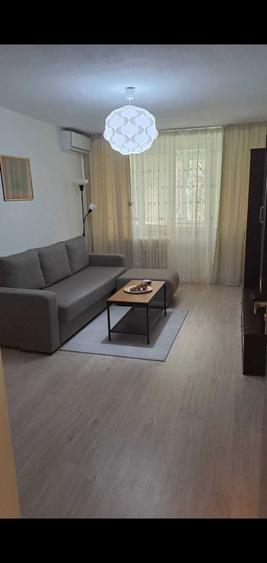 Apartament cu 2 camere semidecomandat în Obor