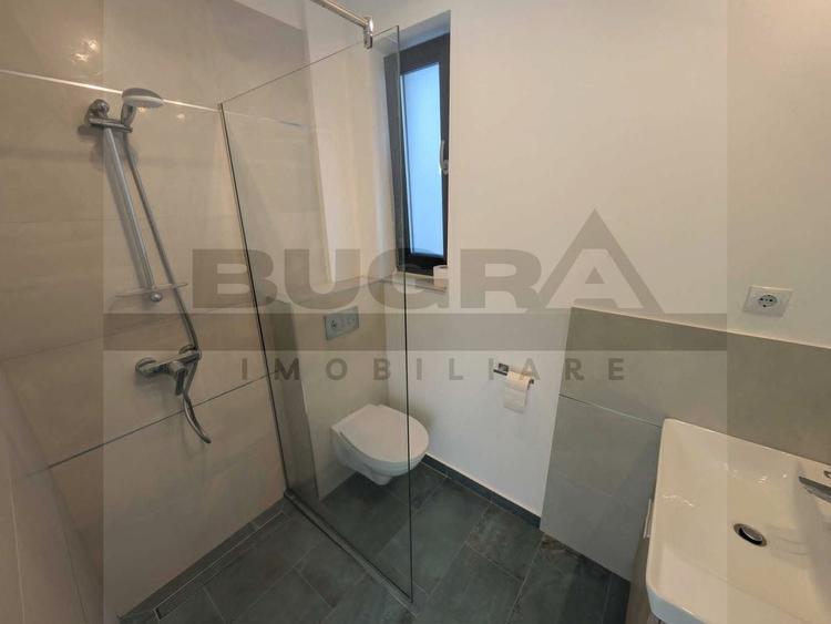 Apartament de 2 camere, 50mp, decomandat, zona UMF - 8