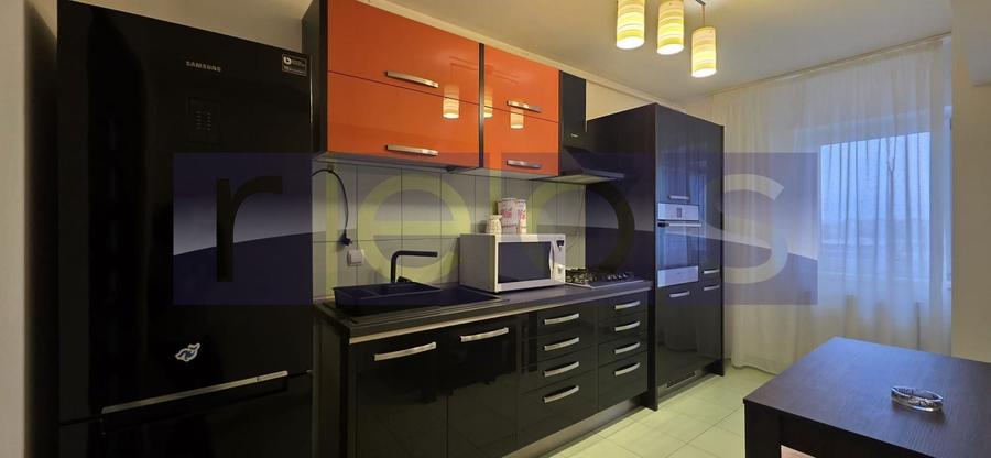 Apartament cu 2 camere decomandat, mobilat în Central