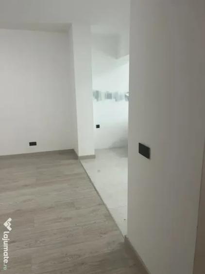 Apartament cu 2 camere semidecomandat în Dudești
