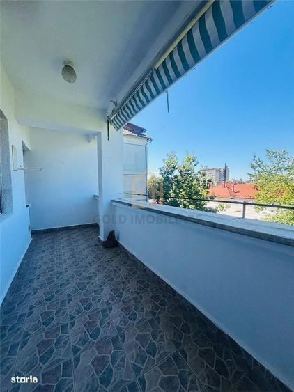 Apartament 3 camere de vanzare cu garaj - 9