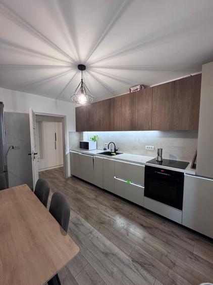 Apartament cu 2 camere decomandat, mobilat în Florești
