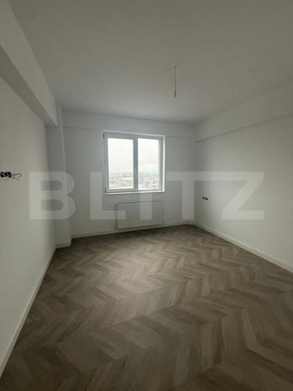Apartament cu 3 camere decomandat în Micro 6