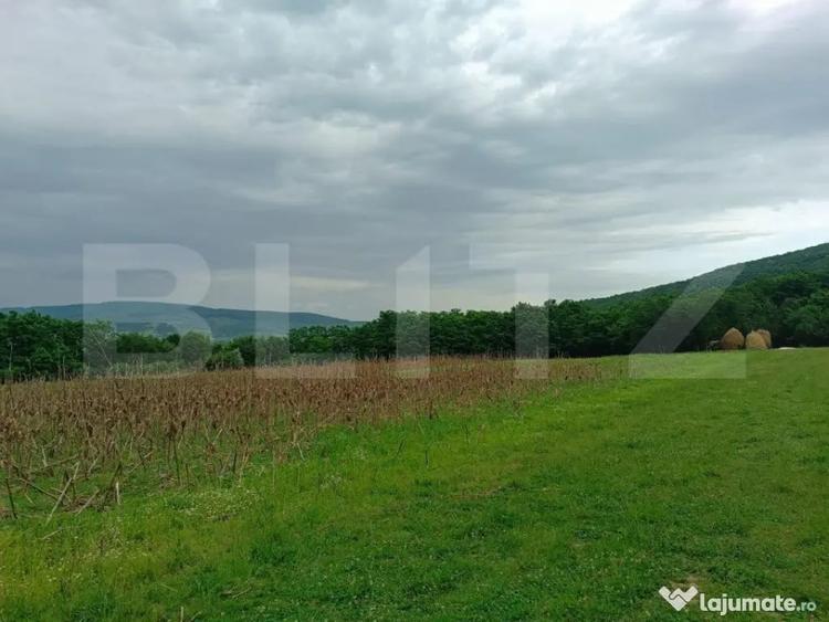 Teren de 5075 mp, în Dej