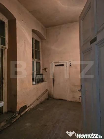Casă cu 2 camere cu Teren 579 Mp în Semicentral