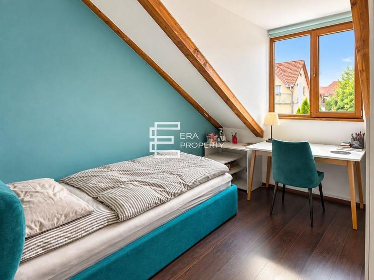 Casă individuală cu 4 camere cu Piscina în Șelimbăr