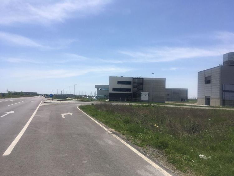 Teren Construcții intravilan de 400000 mp, în Sânandrei