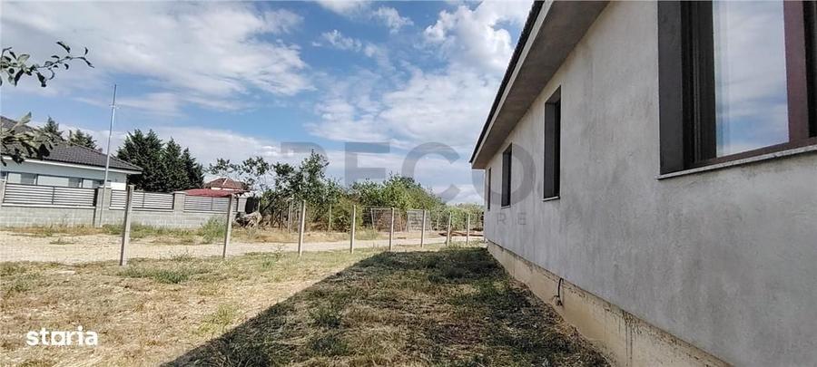 Casă cu 4 camere în Santăul Mic
