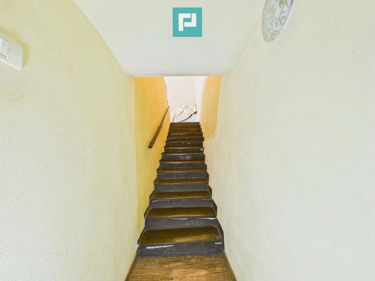 Casă individuală cu 4 camere cu Piscina în Pârneava