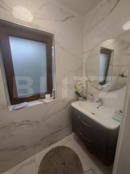 Duplex cu 3 camere cu Canalizare în Sânpetru
