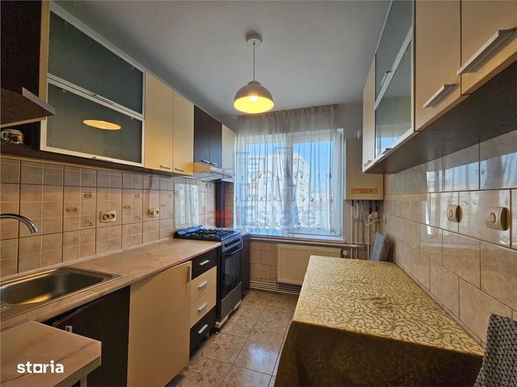 Apartament cu 2 camere decomandat, mobilat în Alexandru cel Bun