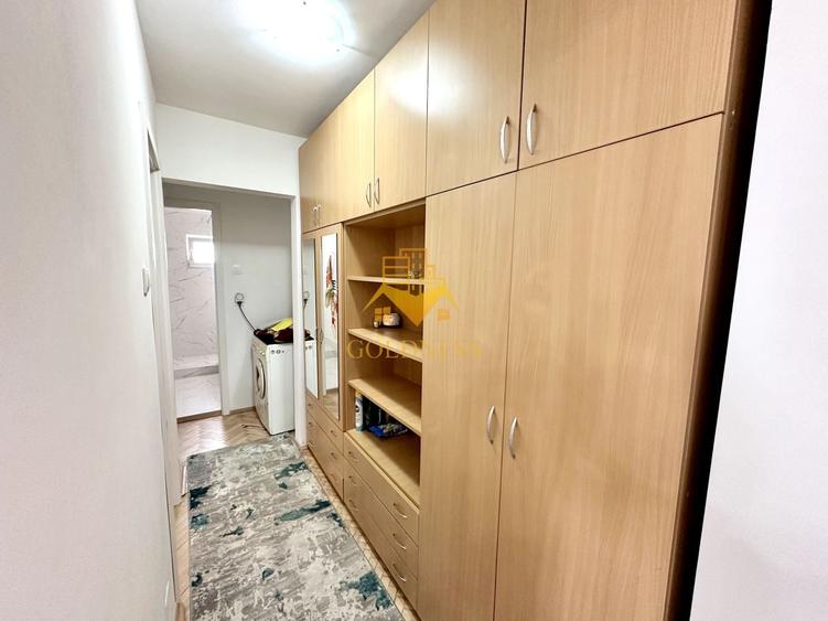 Apartament cu 3 camere semidecomandat, mobilat în Mănăștur