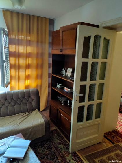 Apartament cu 2 camere în Moldova Nouă