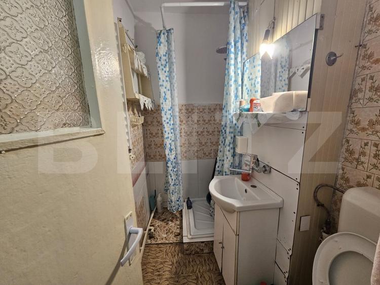 Apartament cu 3 camere semidecomandat în Alexandru cel Bun