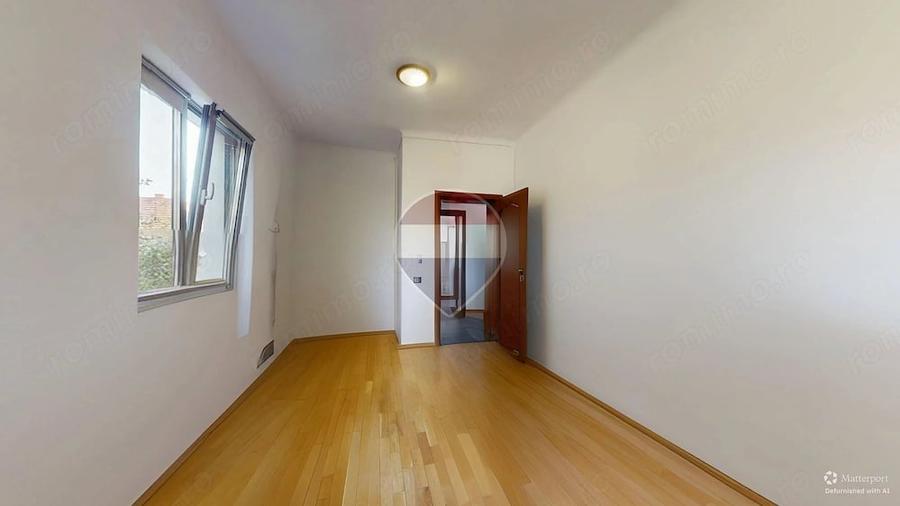Apartament cu 2 camere decomandat în 13 Decembrie
