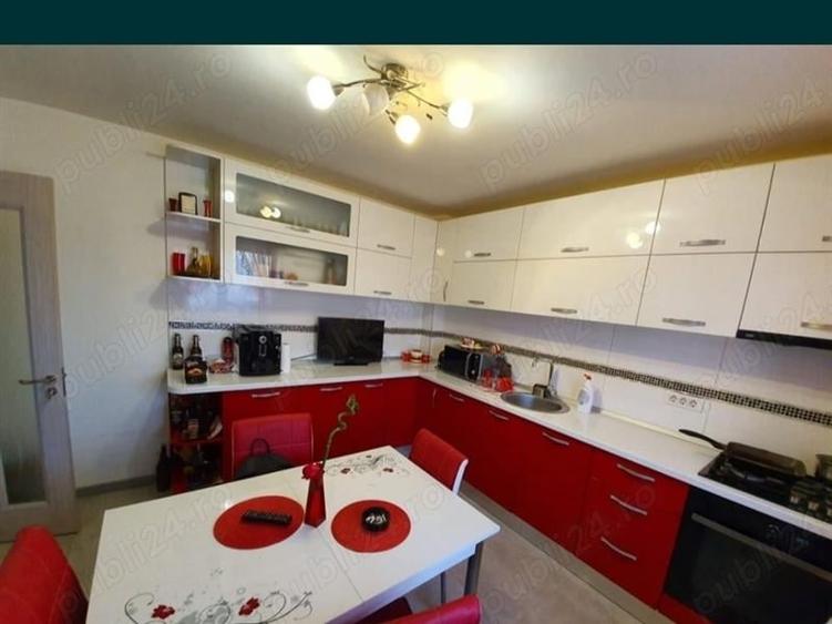 Casă individuală cu 4 camere cu Teren 390 Mp în Bariera Vâlcii