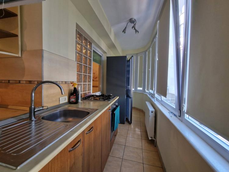 Apartament cu 2 camere decomandat în Ultracentral