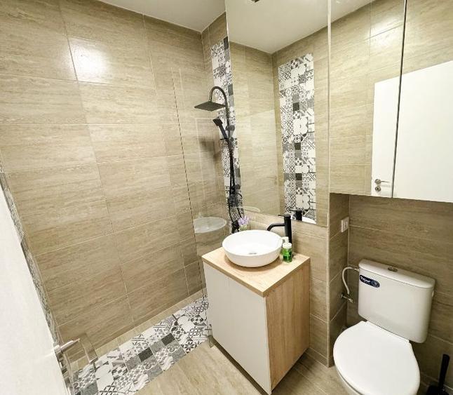 Apartament cu 2 camere semidecomandat, mobilat în Lujerului
