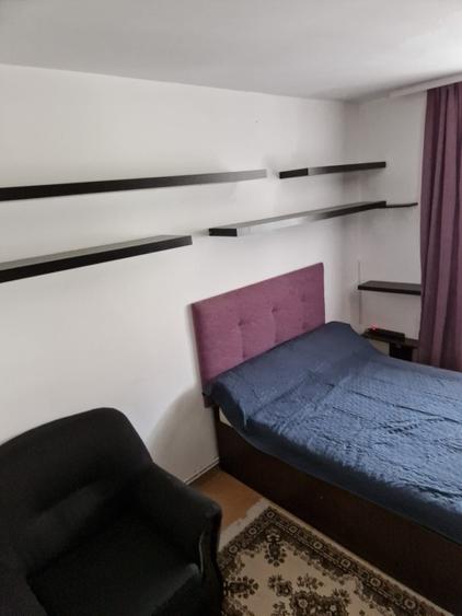 Apartament cu 3 camere semidecomandat, mobilat în Bucureștii Noi