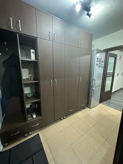 Garsonieră decomandată, mobilată în Păcii