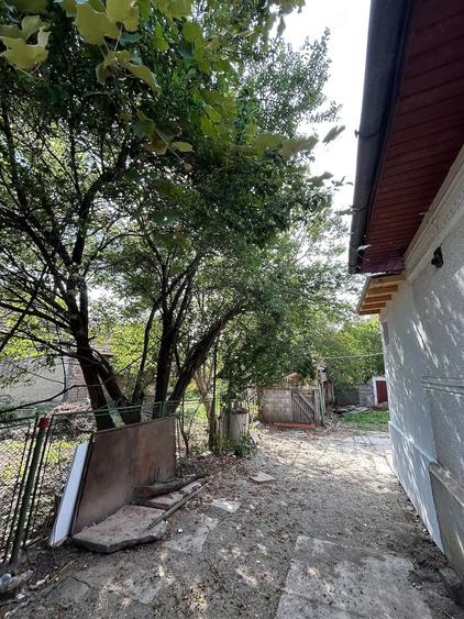 Casă cu 2 camere cu Teren 1000 Mp în Șercaia