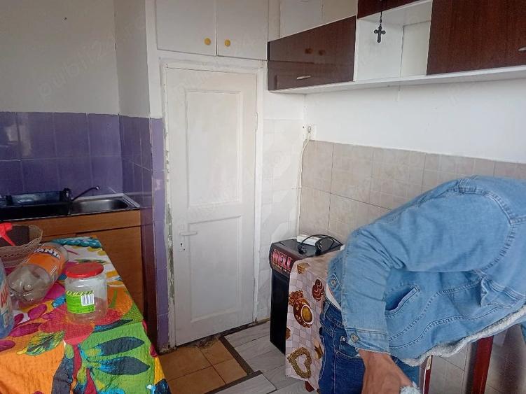 Garsonieră decomandată în Central