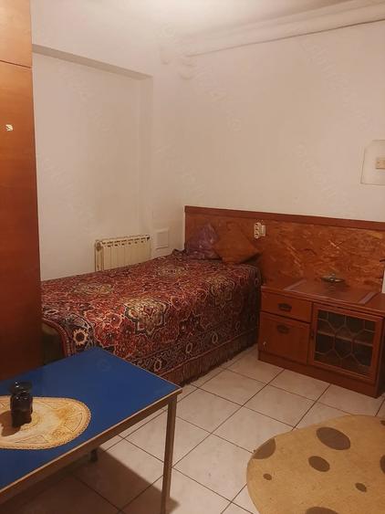 Garsonieră decomandată în Andronache