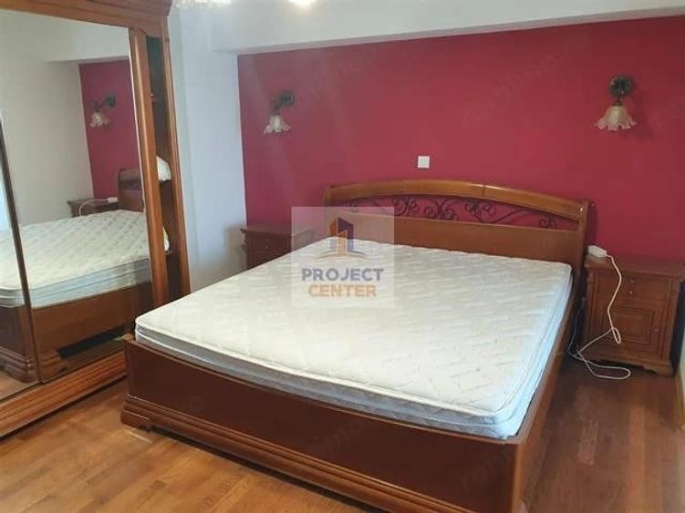 Apartament cu 3 camere decomandat în Ultracentral