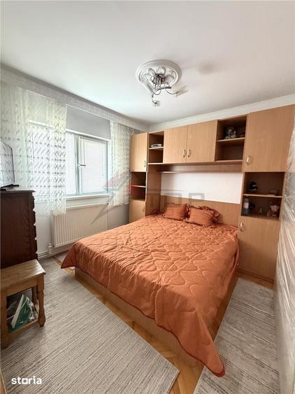 Apartament cu 3 camere decomandat în Nicolina — fotografia 1