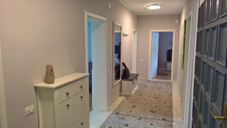 Apartament cu 4 camere decomandat, mobilat în Griviței