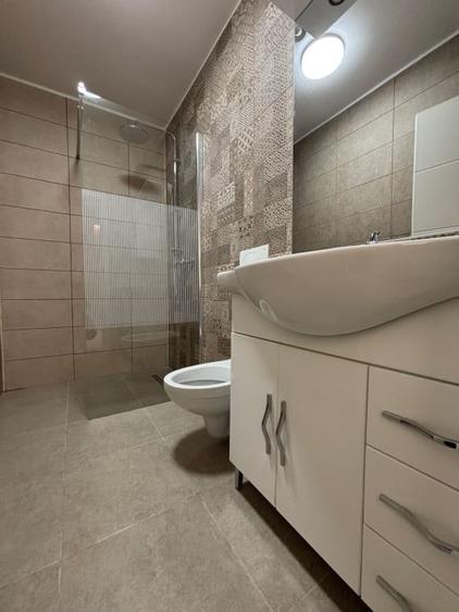 Apartament cu 3 camere nedecomandat în Șagului