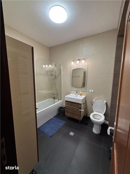 Apartament cu 3 camere, mobilat în Unirii