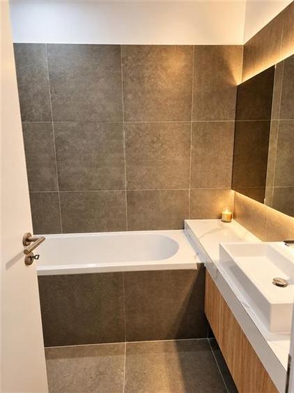 Apartament cu 2 camere decomandat în Tractorul