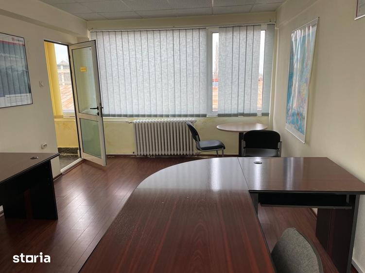 Spațiu comercial, de 20 mp, în Central