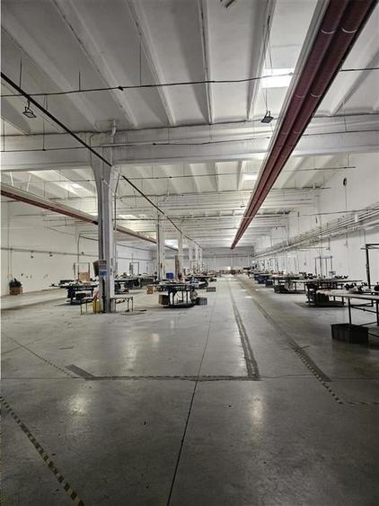 Spațiu industrial, de 3,300 mp, în Depozite