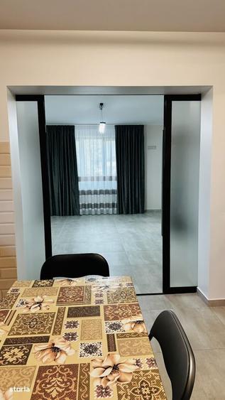 Casă cu 4 camere în Săsar