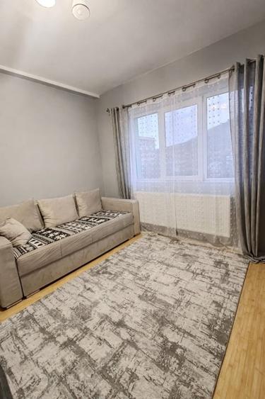 Apartament cu 2 camere decomandat, mobilat în Săsar
