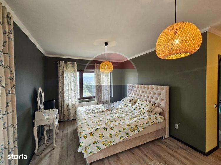 Casă cu 4 camere în Florești