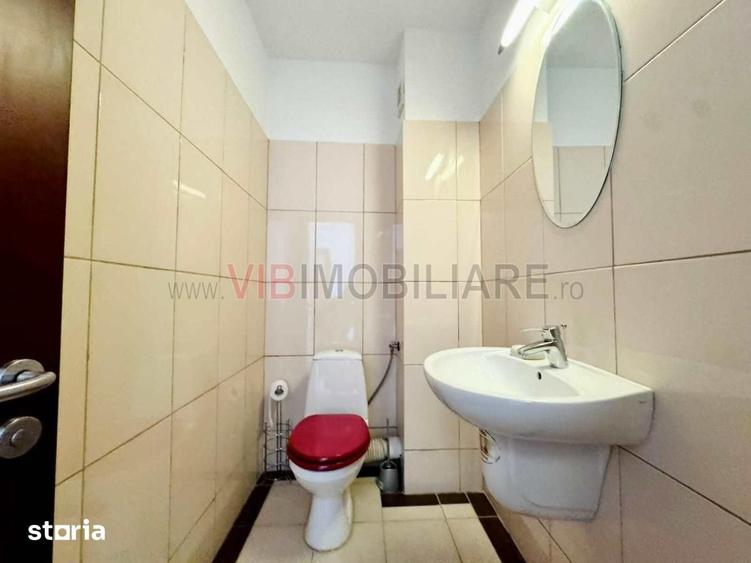 Apartament cu 3 camere semidecomandat în Ștefan cel Mare