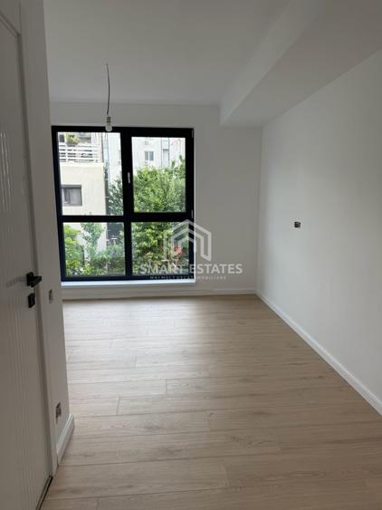 Duplex cu 4 camere cu Canalizare în Theodor Pallady