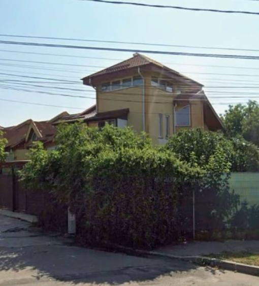 Casă individuală cu 5 camere cu Canalizare în Giulești