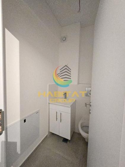 Apartament cu 3 camere semidecomandat în Brâncoveanu