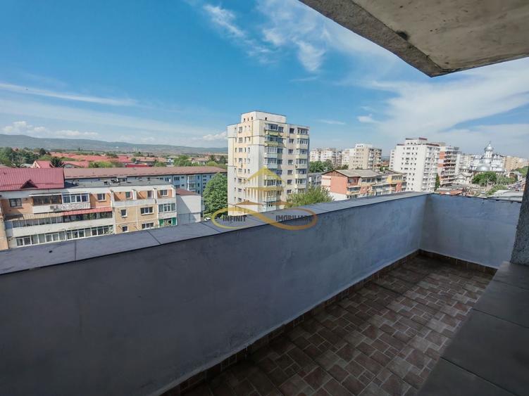 Apartament cu 2 camere decomandat în Narcisa