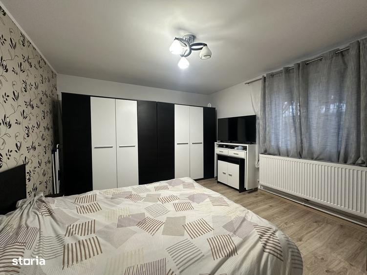 Casă cu 4 camere în Bănești