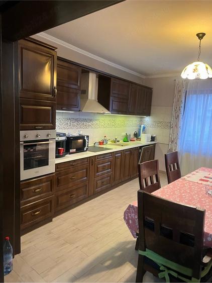 Apartament cu 3 camere decomandat în Tudor Vladimirescu