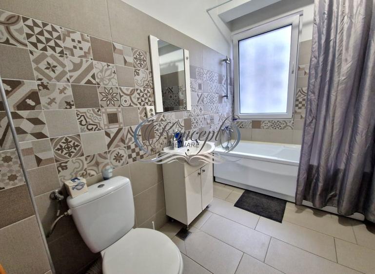 Apartament cu 3 camere semidecomandat, mobilat în Sopor