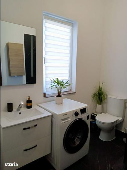 Casă cu 5 camere cu Teren 220 Mp în Oncea